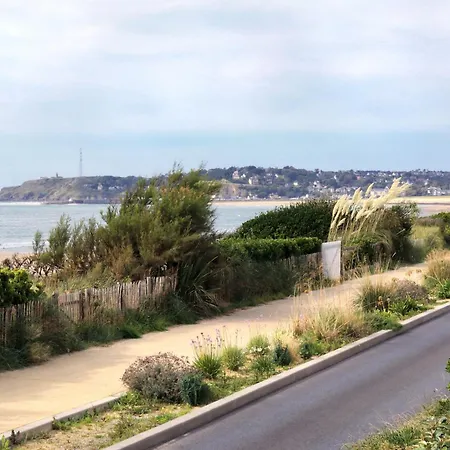 Le Balcon De Jersey, Rdc Et Jardin Face A La Mer, Intendance Luxury Host